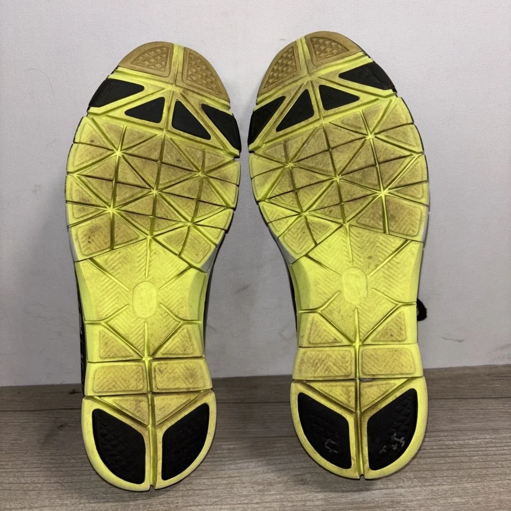 Nike Free TR Connect 2 Women's Sz 8 M Athletic Shoes Sneakers Animal Print